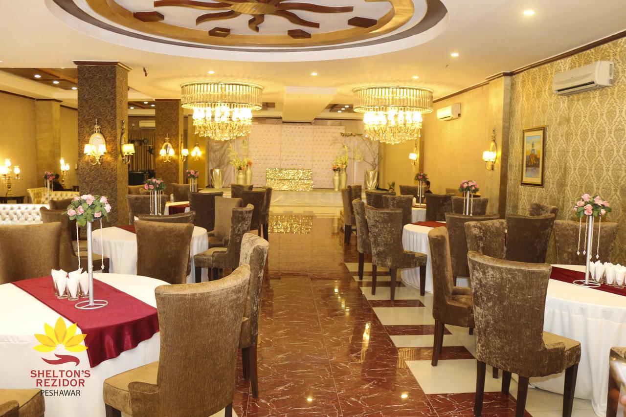 Hotel Shelton'S Rezidor Peshawar Esterno foto
