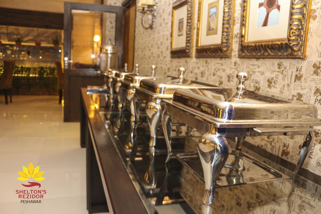 Hotel Shelton'S Rezidor Peshawar Esterno foto